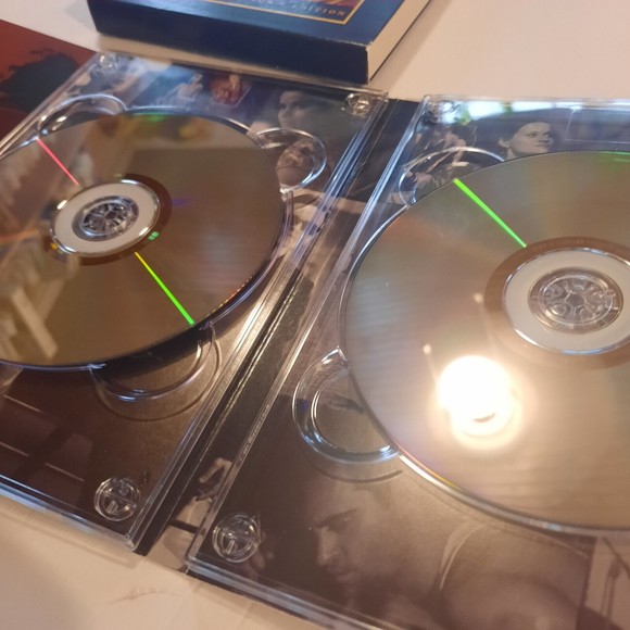 Walk the Line (Two-Disc Special Edition) DVDs and 5 Exclusive WTL Postcards - Picture 5 of 8